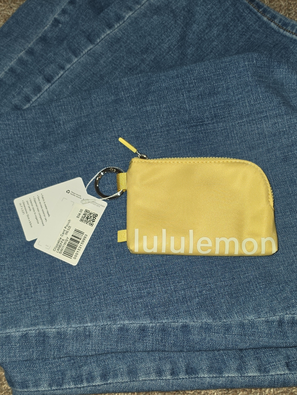 NWT Lululemon Clippable Card Pouch